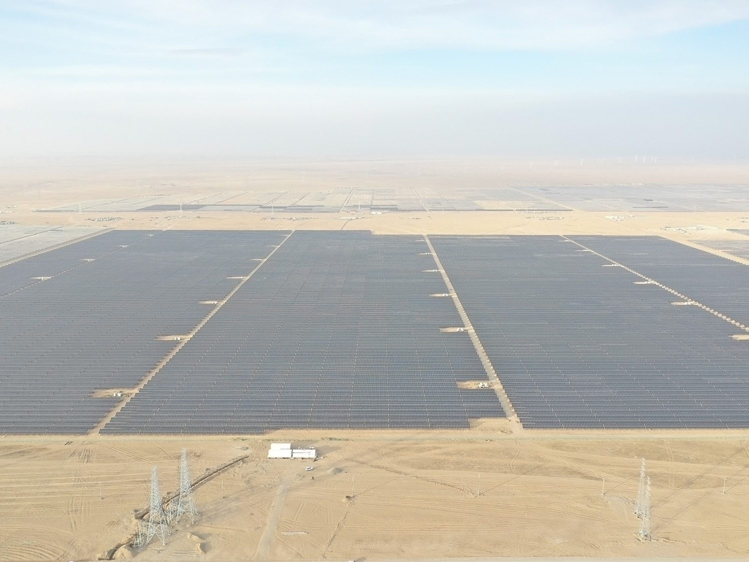 喜讯：能高公司承建100MW光伏发电项目实现全容量并网！(图3)