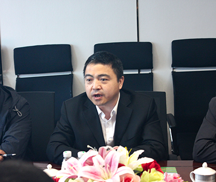 镶黄旗主要领导莅临北京能高 共同探讨新能源合作发展(图3) 镶黄旗主要领导莅临北京能高 共同探讨新能源合作发展(图3)